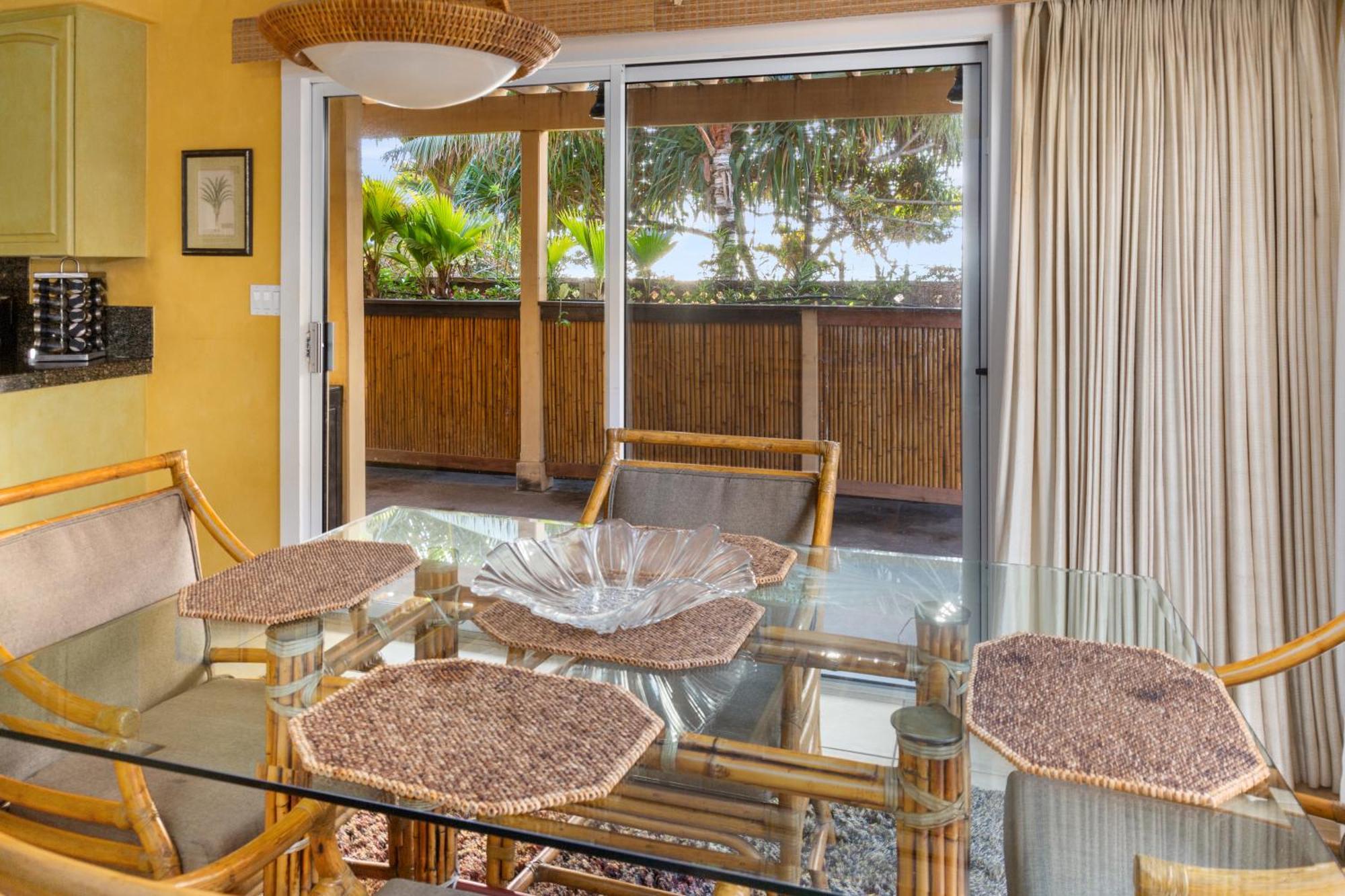Plumeria Suite, 2-Bedrooms, Sleeps 6, Pool & Bbq, Pre-Renovation Summer Sale Kihei Eksteriør billede
